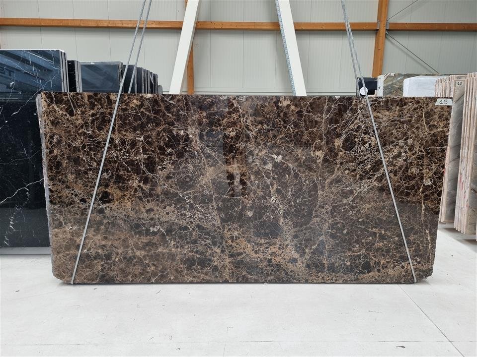 Emperador Quartz / كوارتز إمبيرادور